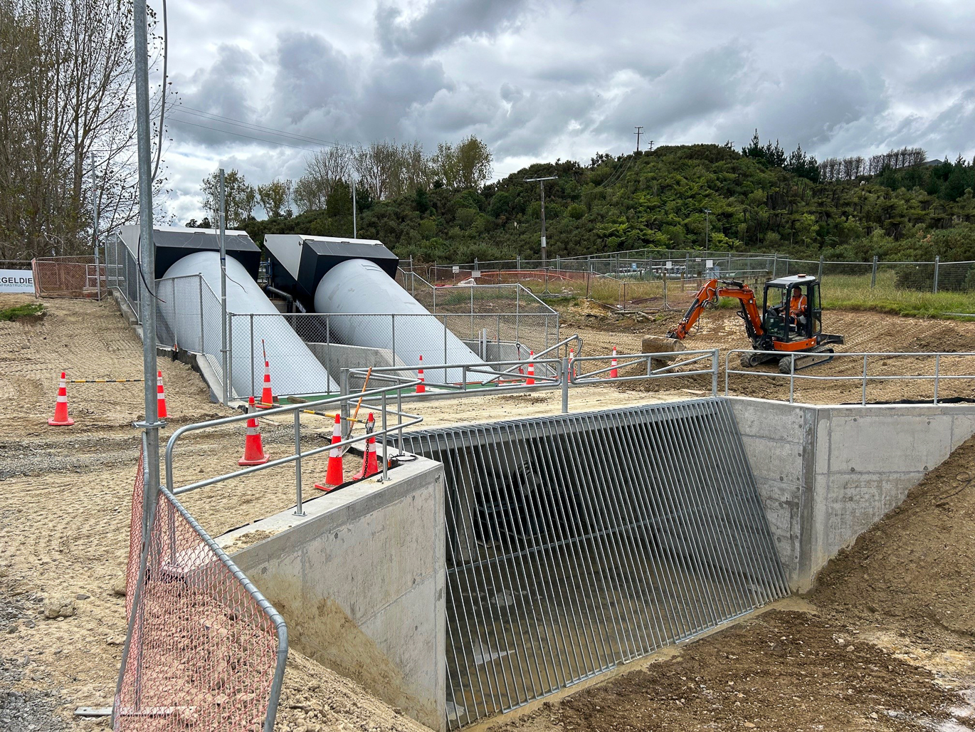 Two new Archimedes screw pumps