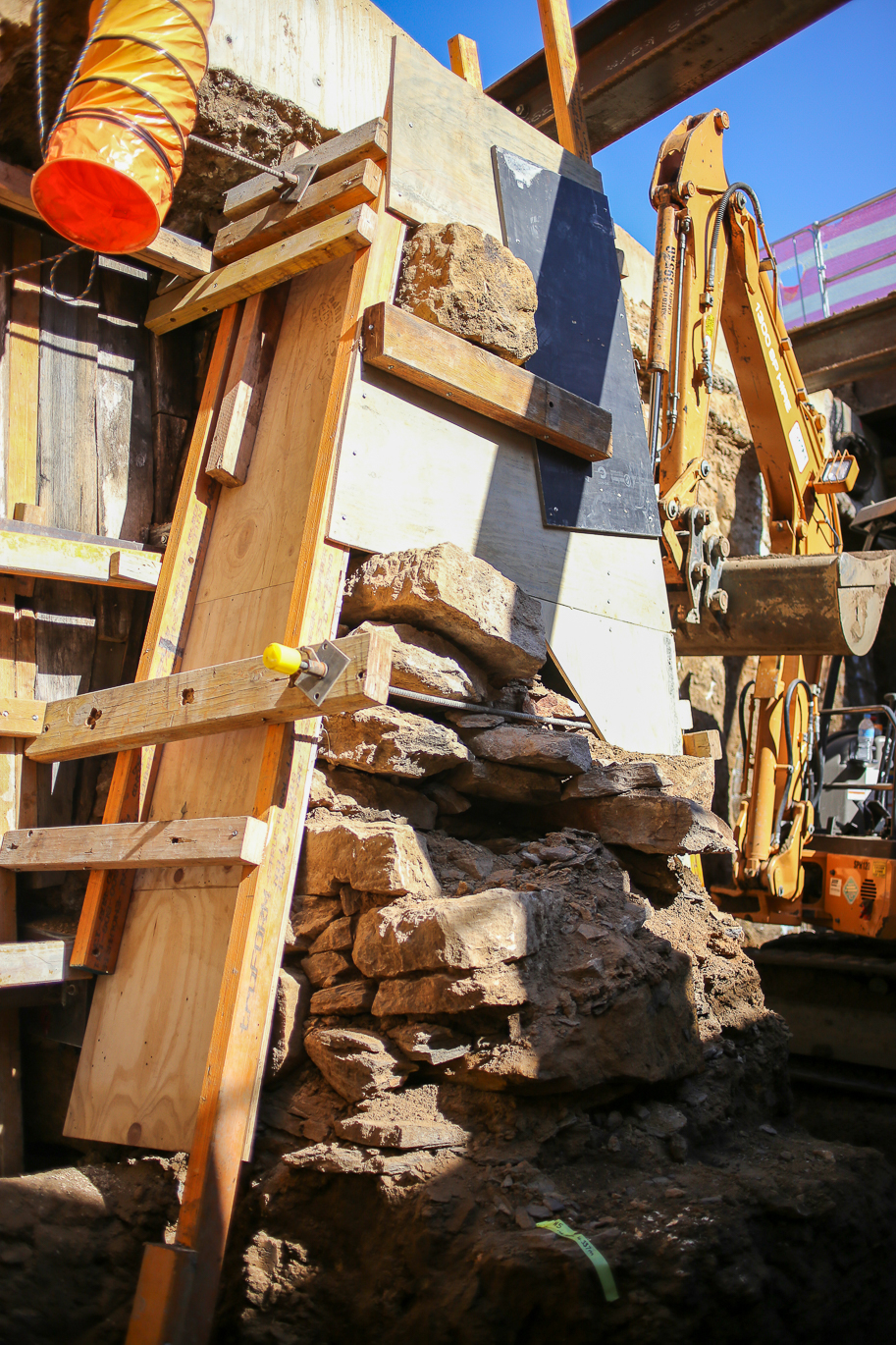 Construction on the Lennox Bridge Portals