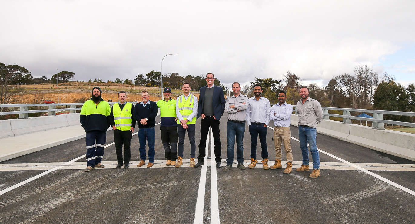 People at the re-opening of the Lansdowne Bridge 