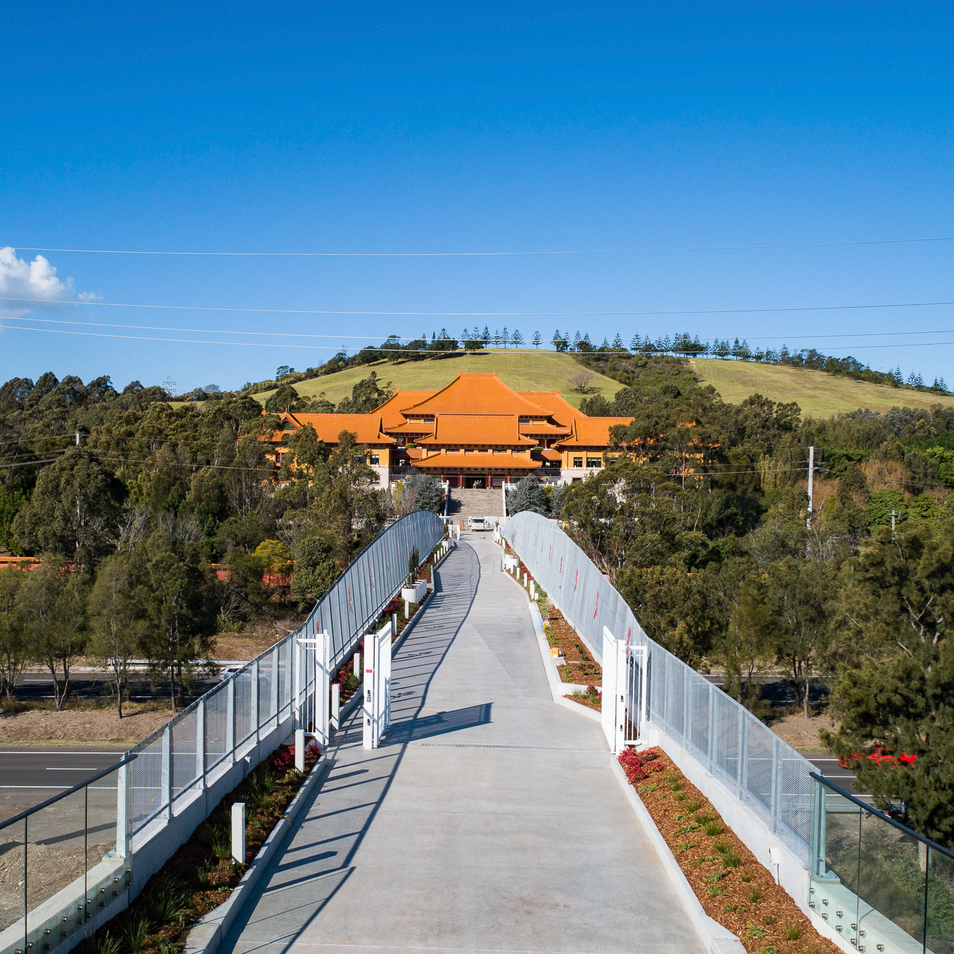 Nan Tien Pedestrian Bridge