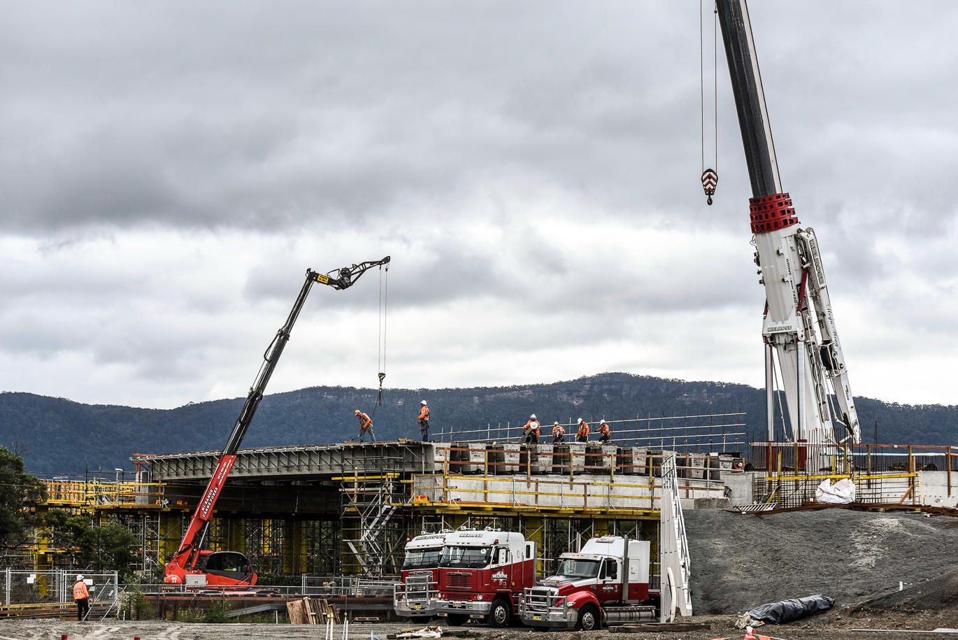 Construction works on the Karrara Bridge