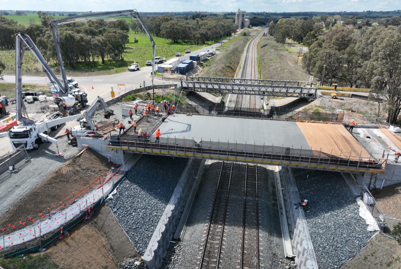 Burley Griffin Way Bridge at Wallendbeen